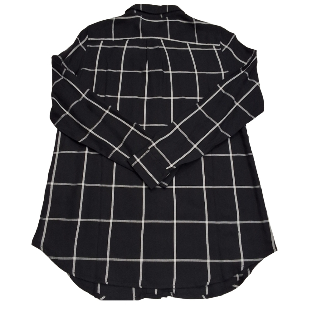 ✨2/$25 Banana Republic Boyfriend Fit Women plaid button down flannel Lightweight - Picture 2 of 7